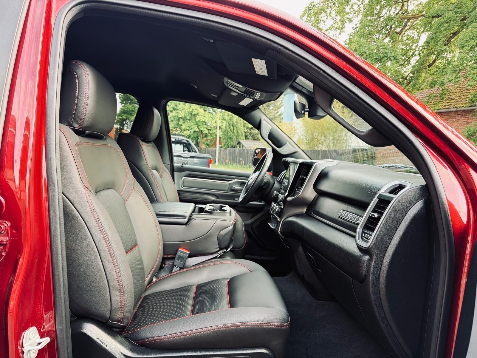 Dodge 5.7*4X4*OFFROAD*LIFT*AHK*NAVI*GARANTIE*ABDECKUNG
