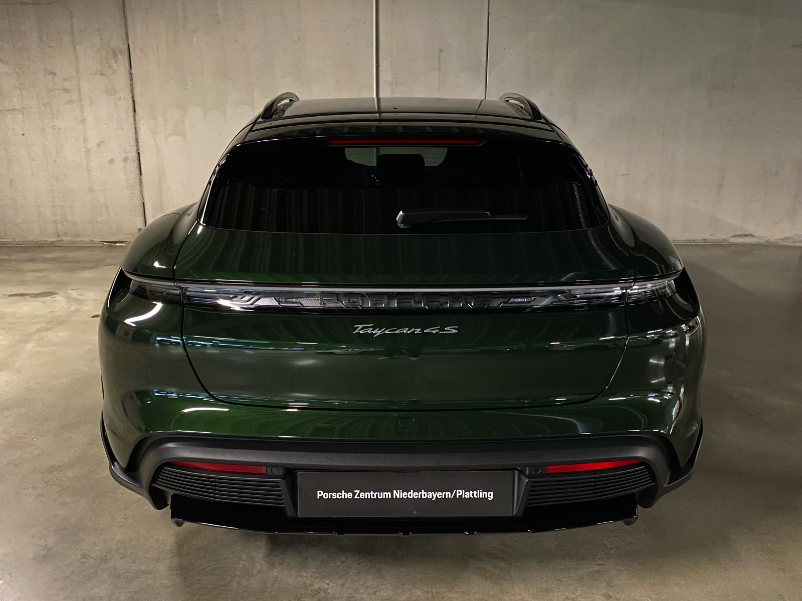 Porsche Taycan 4S Cross Turismo | Hinterachslenkung |