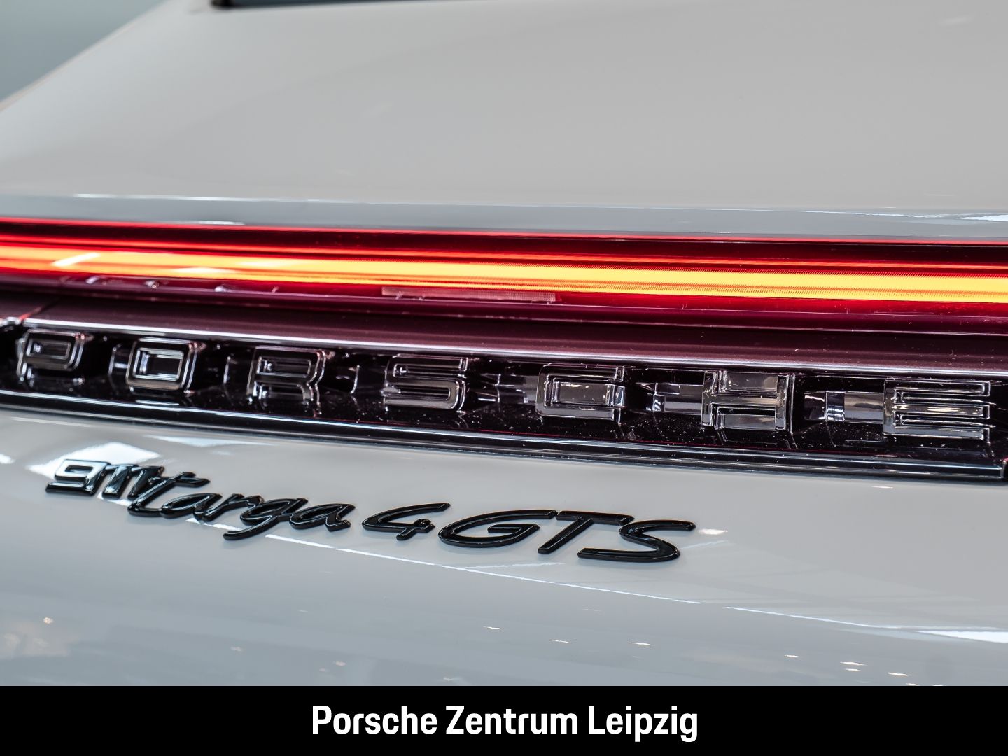 Porsche 992 911 Targa 4 GTS HD Exclusive Manufaktur Burm