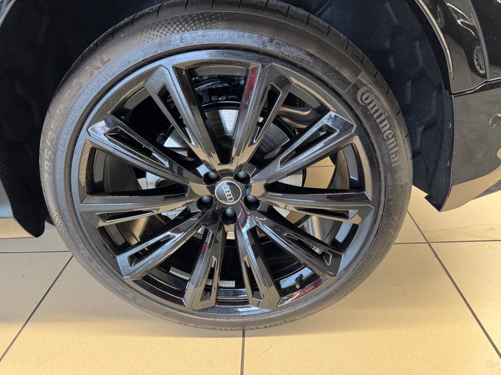 Audi Q8 50TDI S-Line/Black/23zoll/Allradlenk.Pano/B&0
