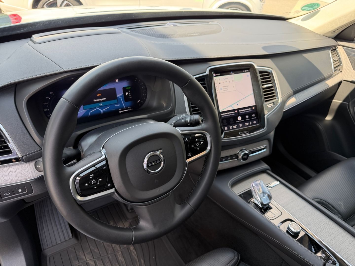 Volvo XC90 Ultimate Dark Recharge AWD HUD Pano Luft AH
