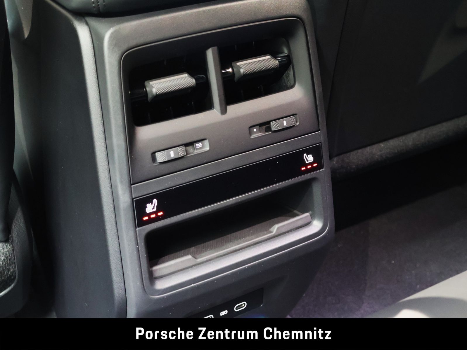 Porsche Macan 4S Electric Luft;Matrix;BOSE;Pano;22Zoll