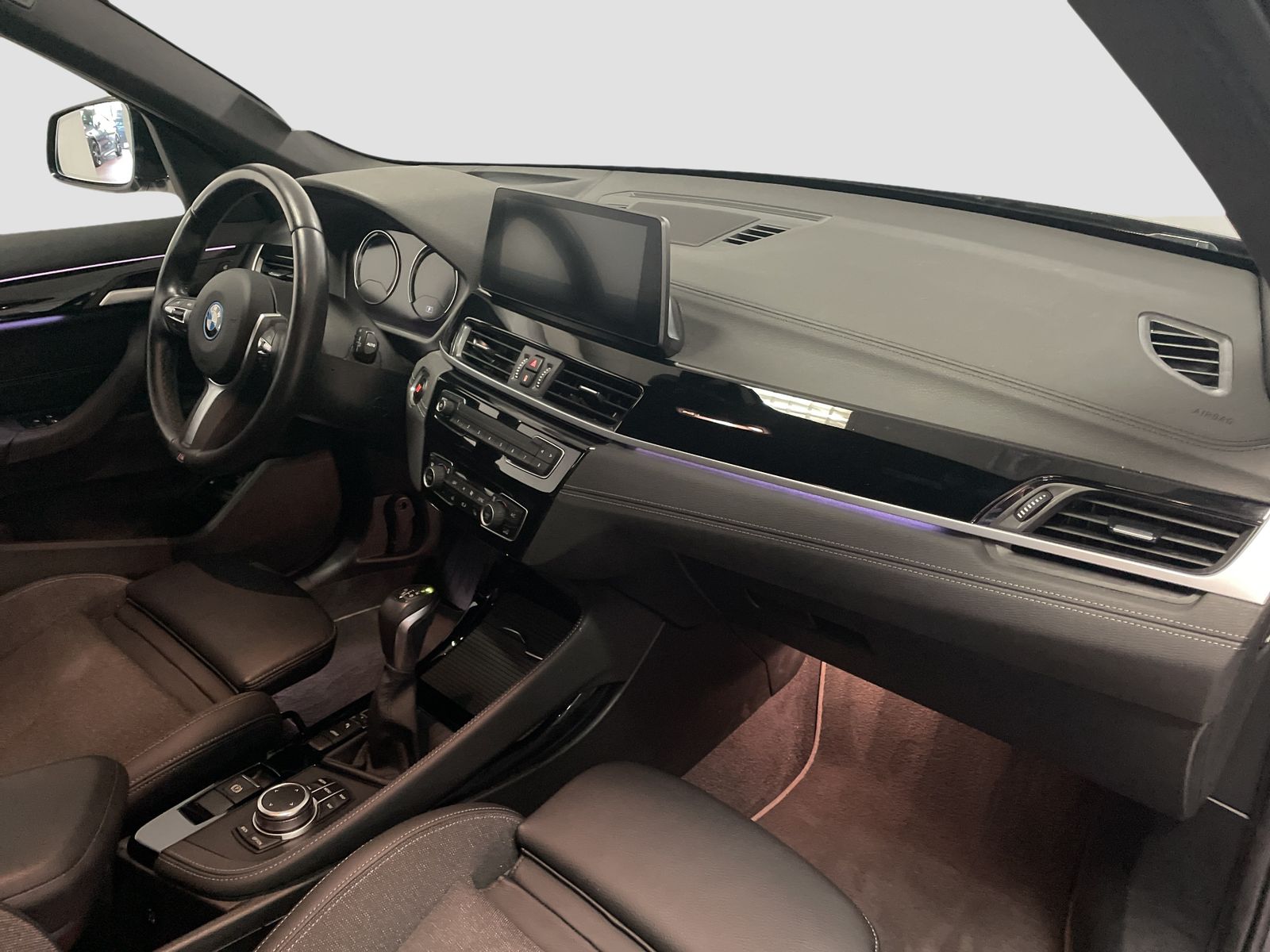 BMW X1 xDrive25e Sport Line - Samsaru's Car Outlet