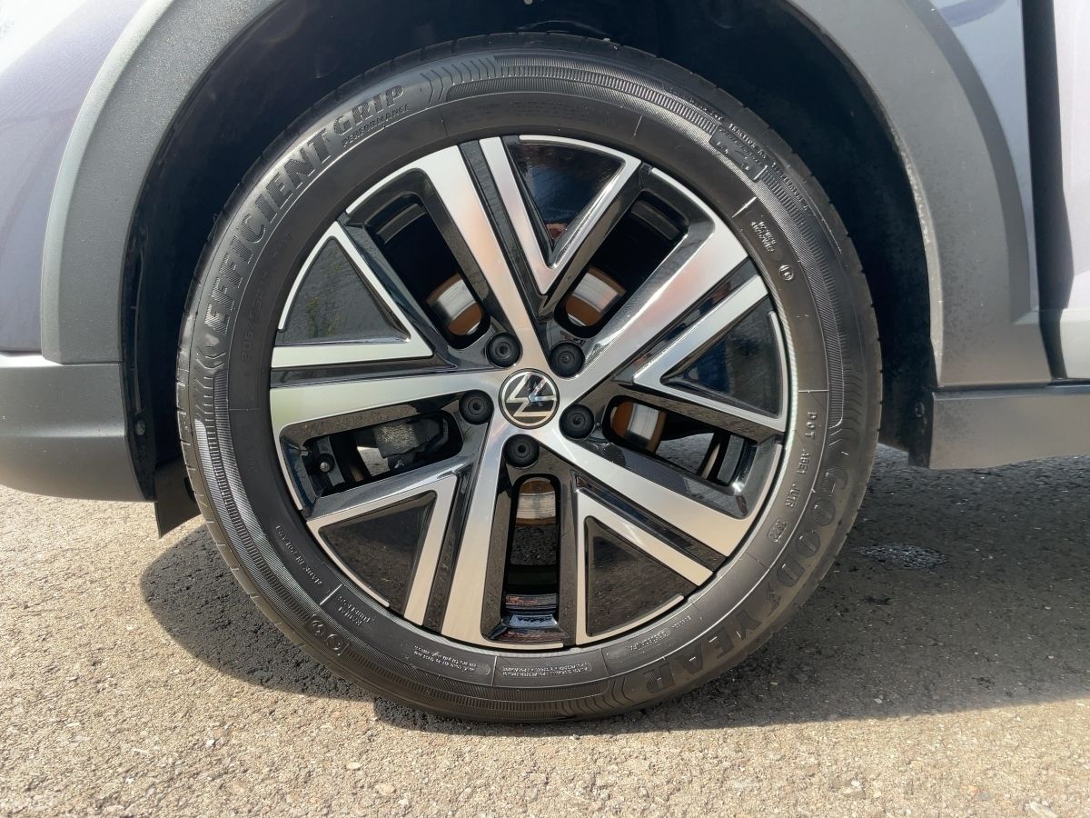 Volkswagen Taigo 1.5 TSI Style - Samsaru's Car Outlet