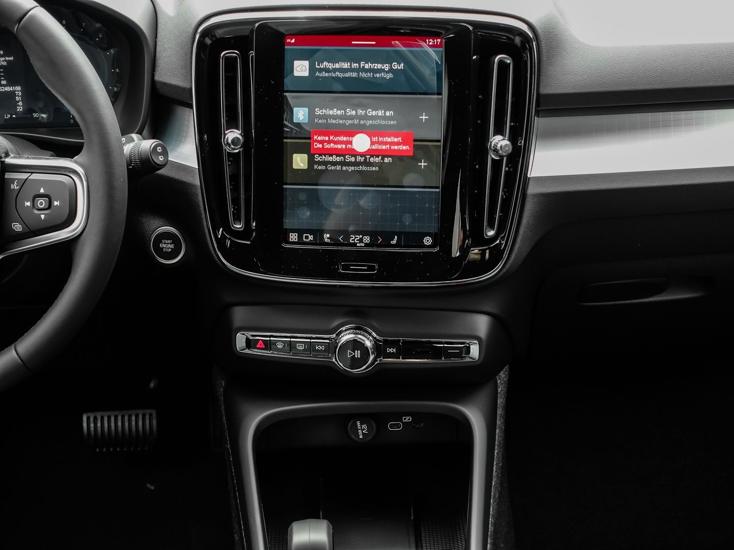 Volvo XC40 B3 Benzin Plus Dark - Samsaru's Car Outlet