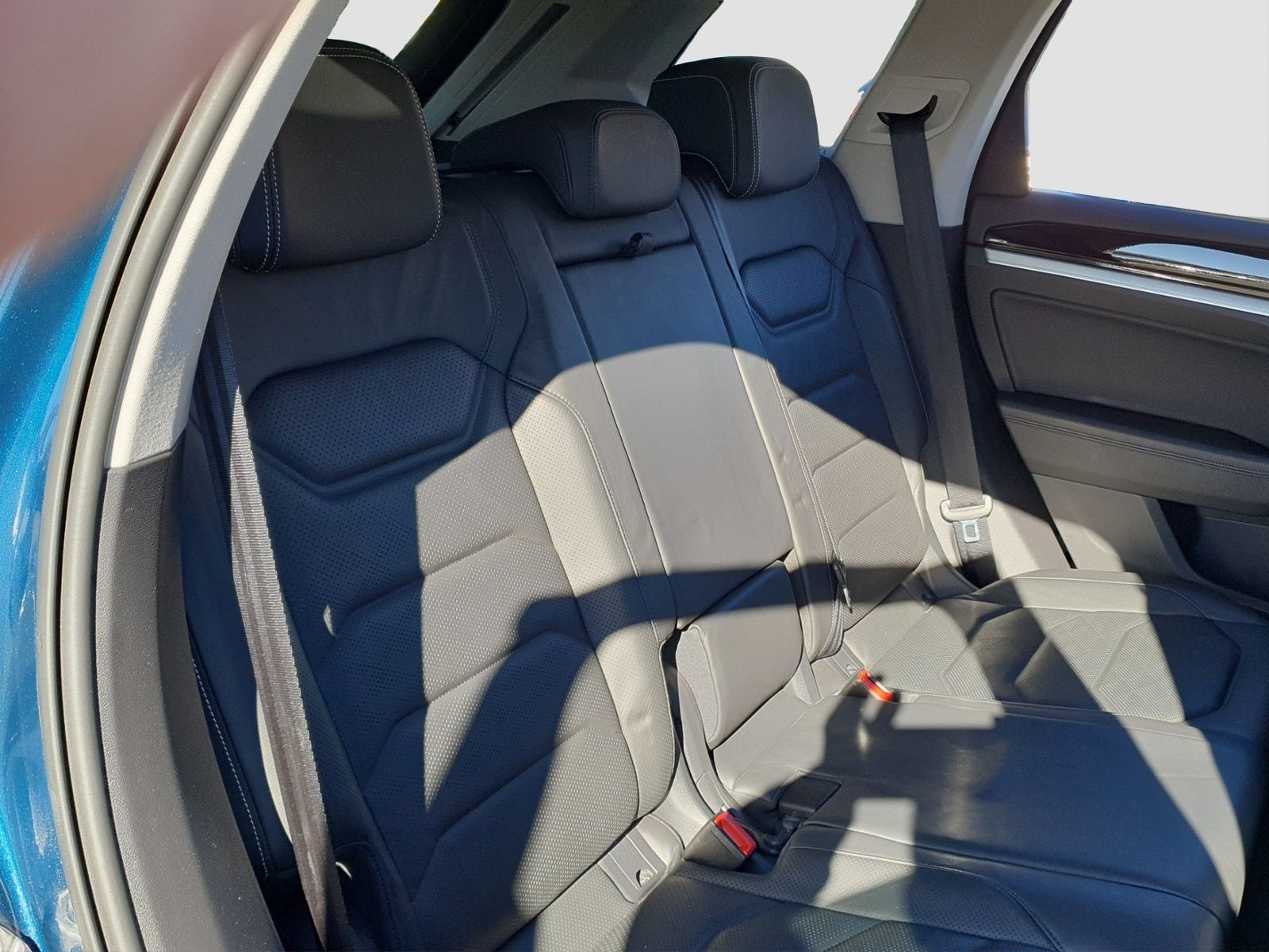 Volkswagen Touareg 3.0TDI*AHK*STANDH*MATIRX*LUFT*LEDER*AREA