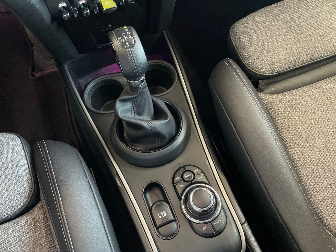 MINI Cooper SE Countryman ALL4 - Samsaru's Car Outlet