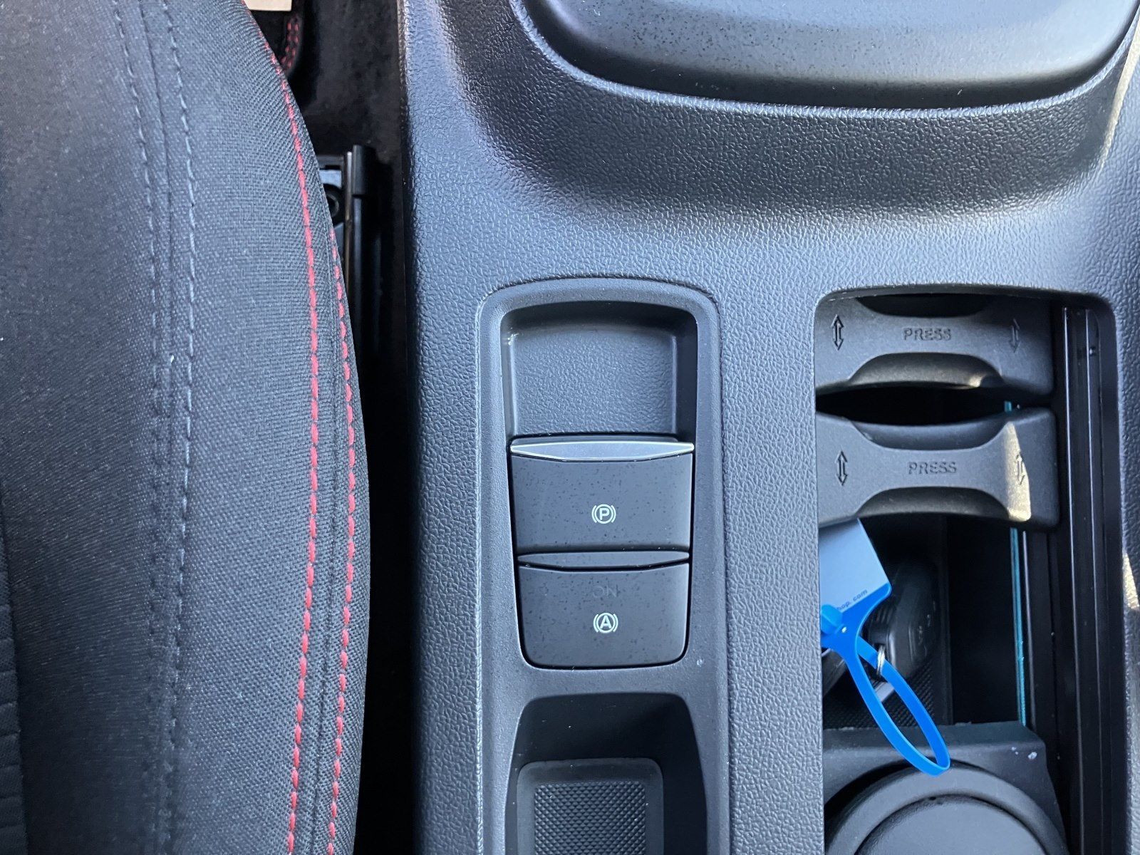 Ford Focus 1.0 Mhd ST-Line X HUD+WIPA+SHZ+TWA