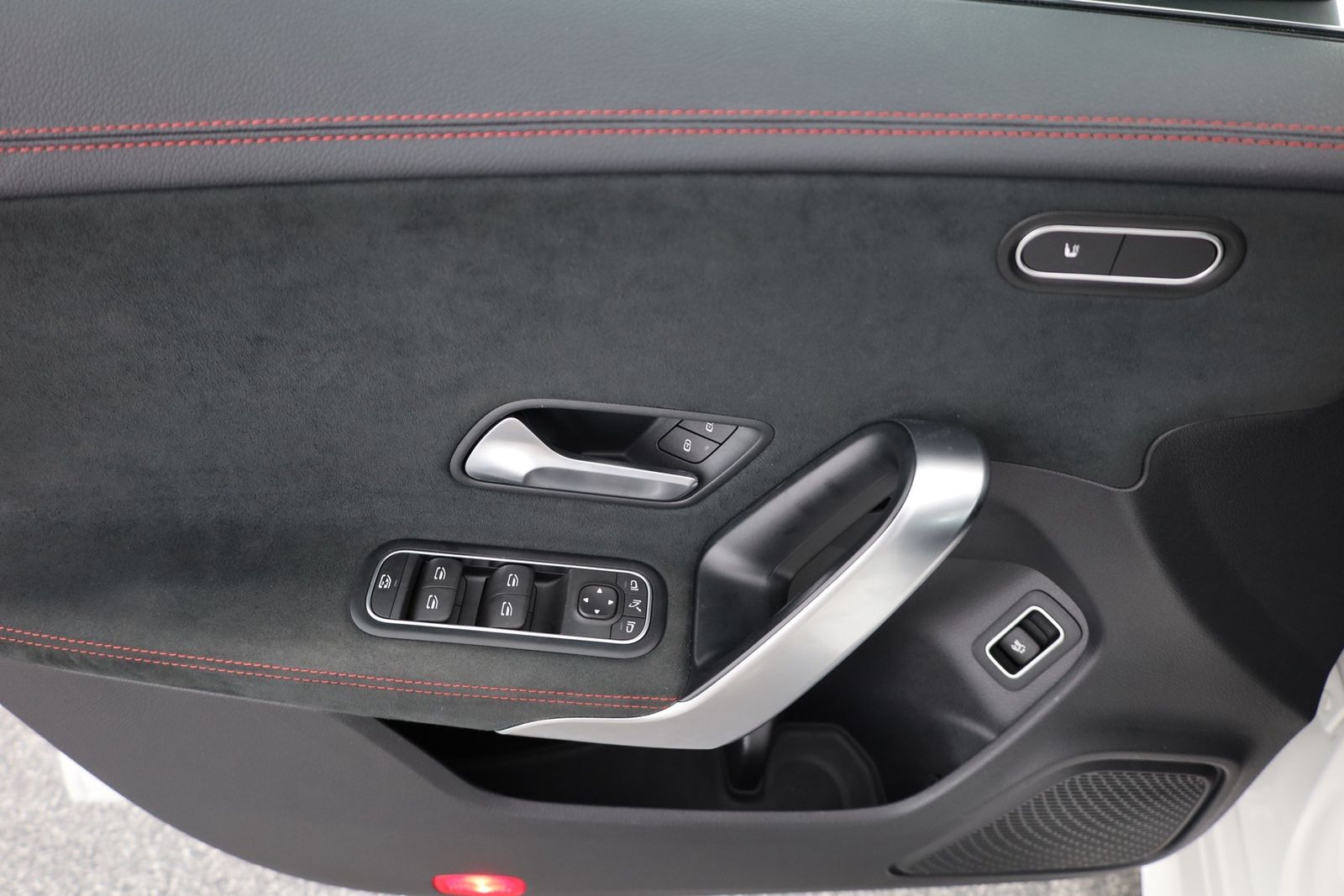 Mercedes-Benz CLA 35 AMG - Samsaru's Car Outlet