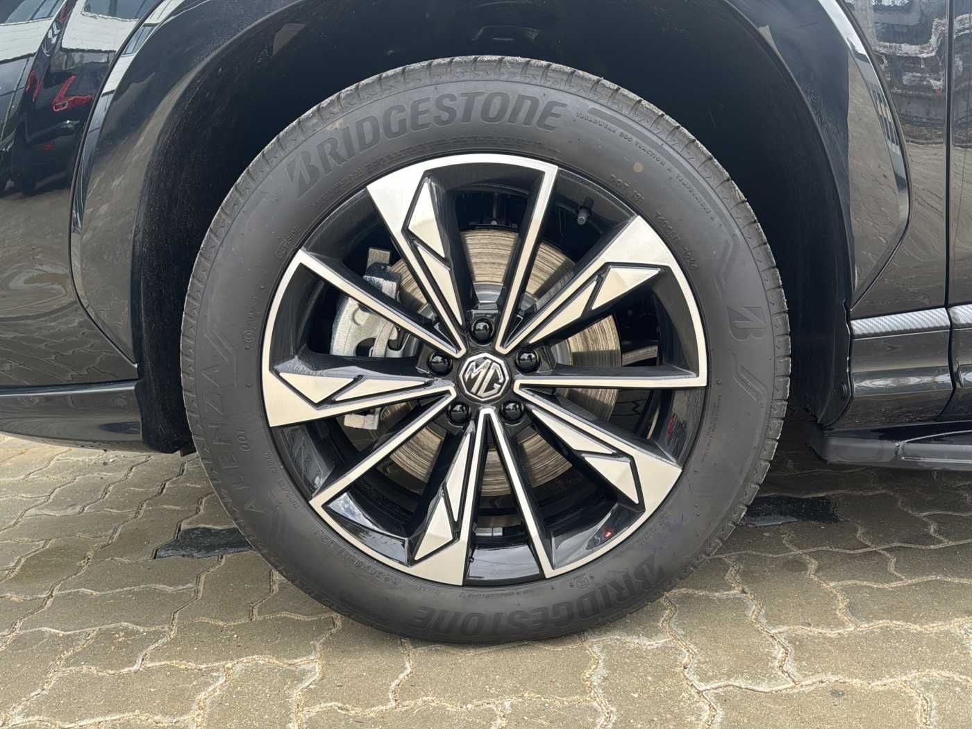 MG HS PHEV Luxury *Navi*Carplay*360-Cam*Leder uvm.