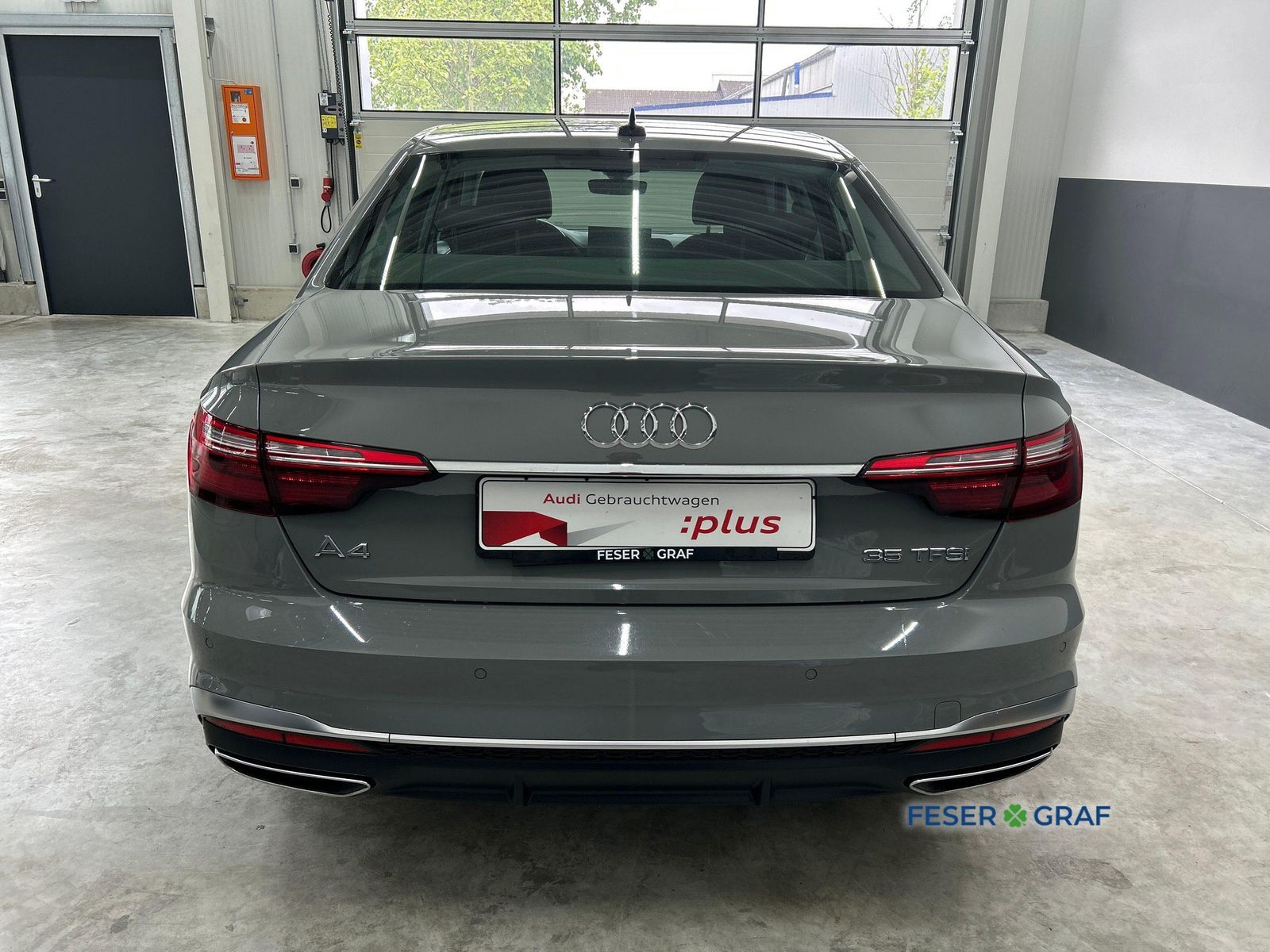 Audi A4 Lim. 35 TFSI S-Line - Samsaru's Car Outlet
