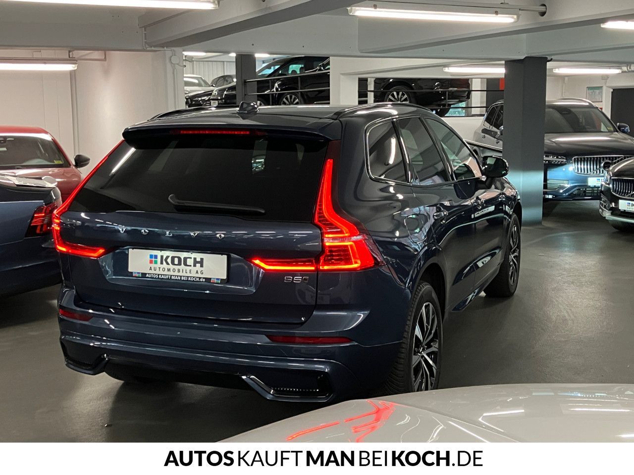 Volvo XC60 B5 AWD PlusDark ACC BLIS AHK 4xSHz VLED H&K