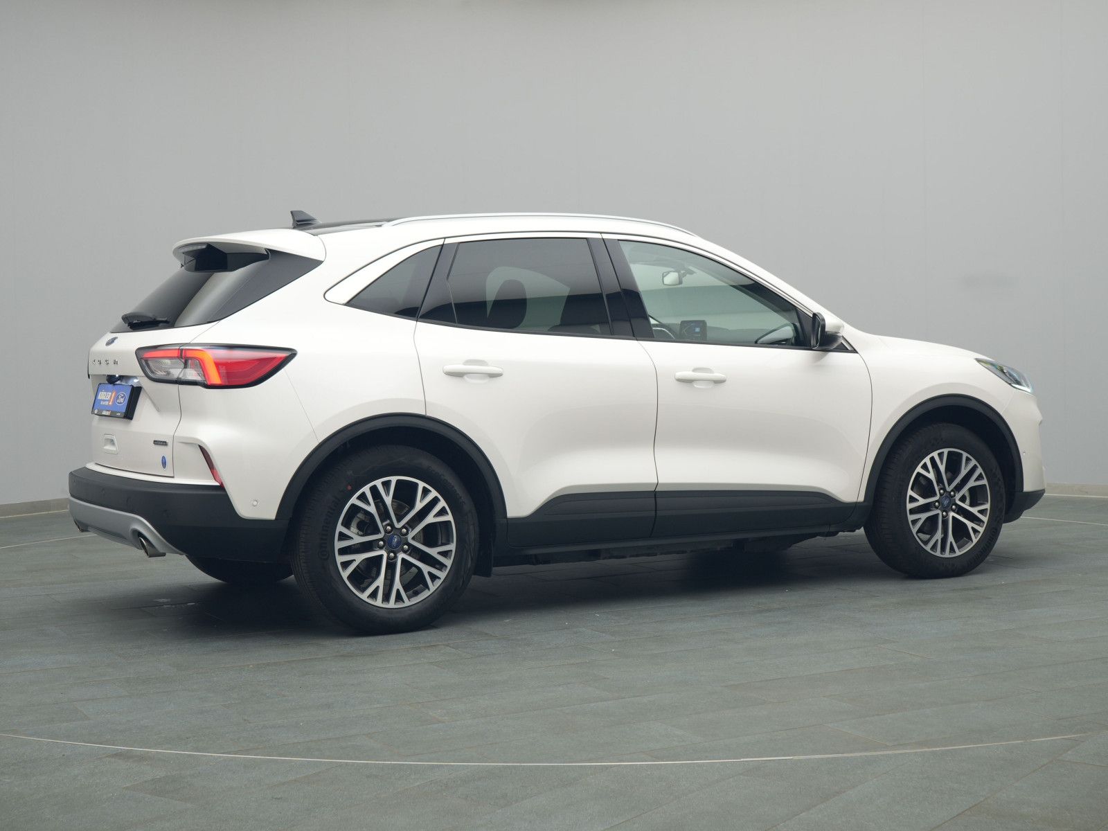 Ford Kuga Titanium X 225PS Plug-in-Hybrid Aut. - Samsaru's Car Outlet