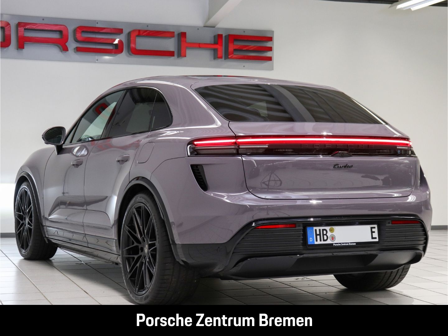 Porsche Macan Turbo - Samsaru's Car Outlet