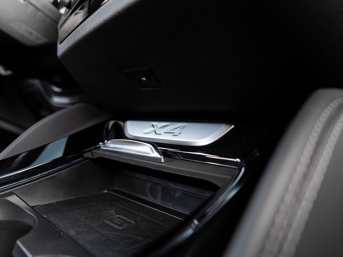 BMW X4 xDrive30d M-Sport AHK PANO ACC HuD Laser KoZg