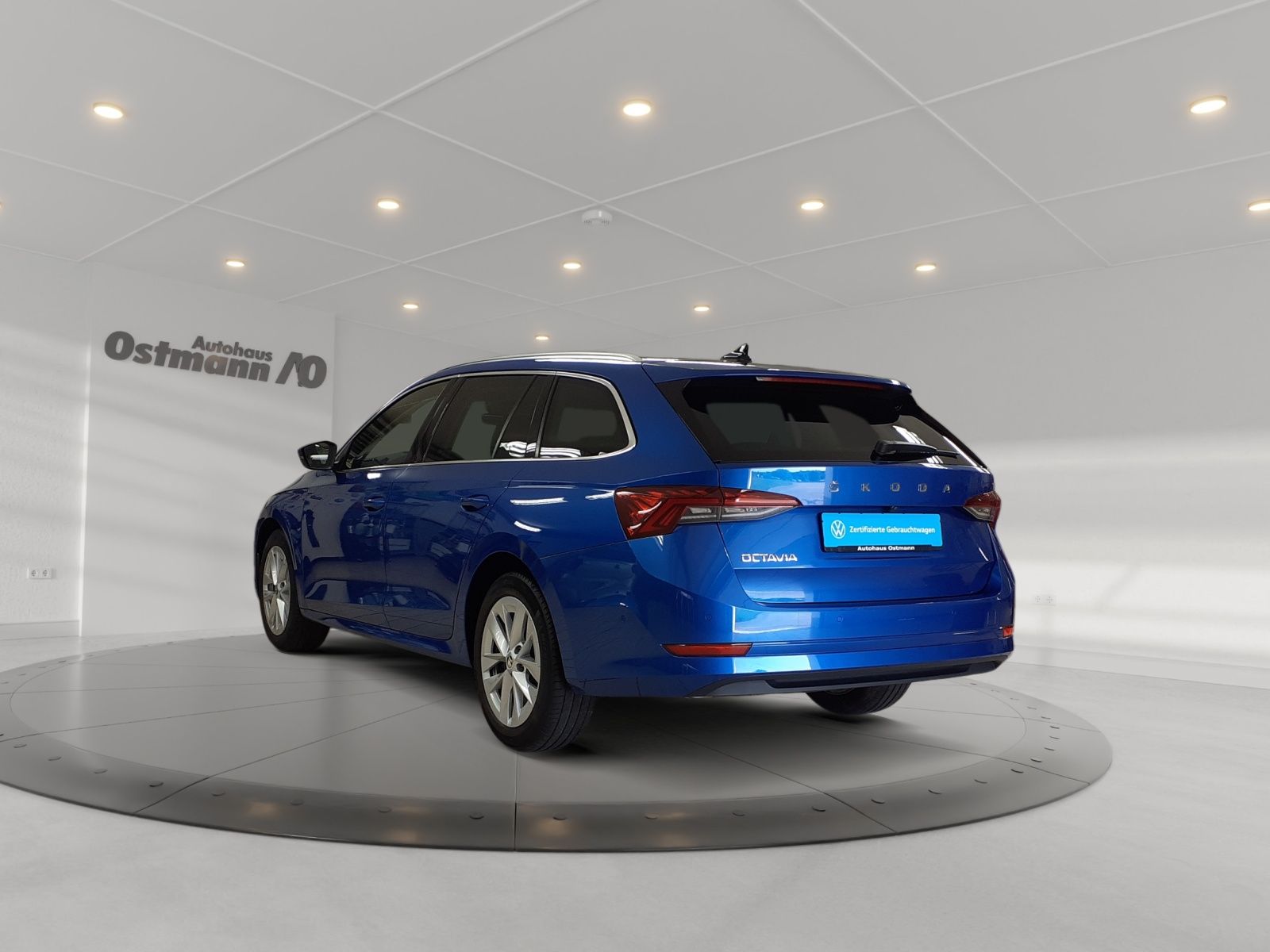Skoda Octavia Combi 2.0TDI Style - Samsaru's Car Outlet