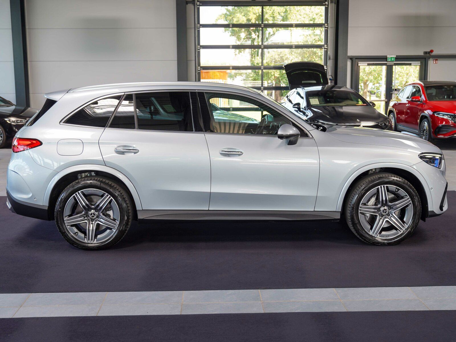 Mercedes-Benz GLC 300 de 4M AMG Line - Samsaru's Car Outlet