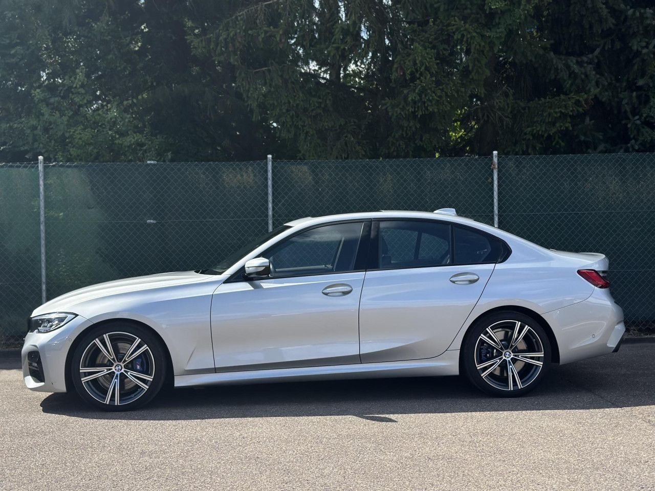 BMW 330d M Sport - Samsaru's Car Outlet