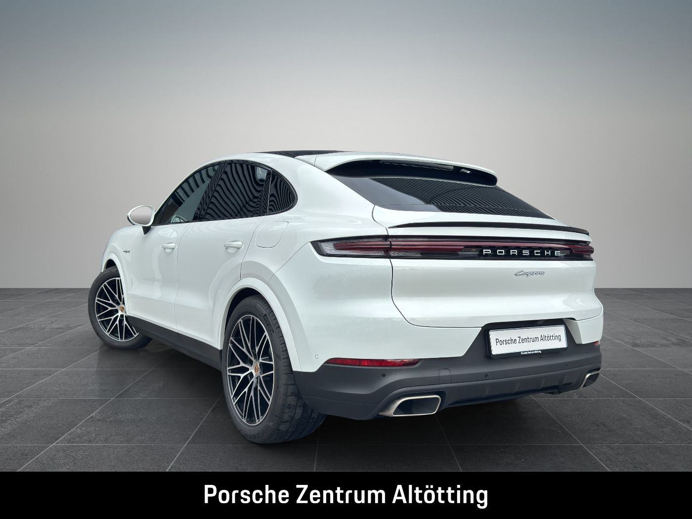 Porsche Cayenne E-Hybrid Coupe | Surround View |