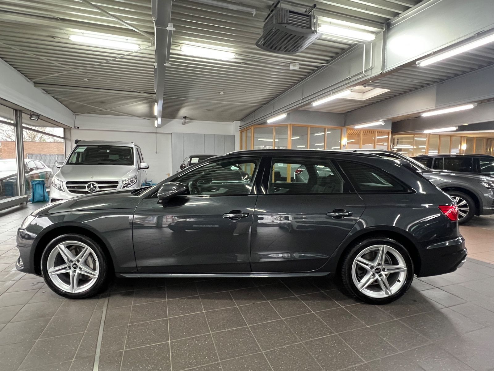 Audi A4 Avant 40 TDI quattro advanced VIELE EXTRAS