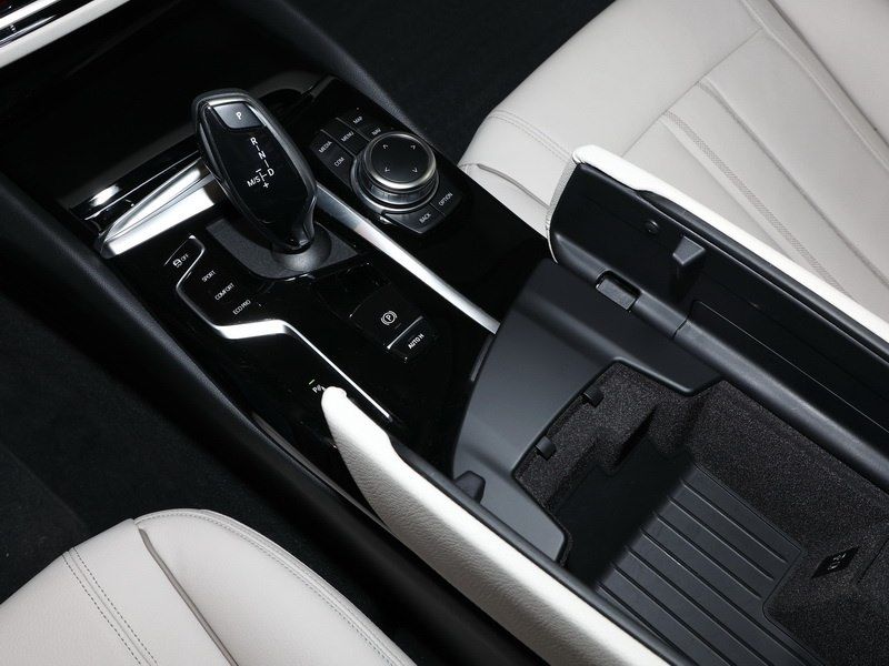 BMW 520d xDrive Limo. DrivAss RFK LED HUD 18Zoll