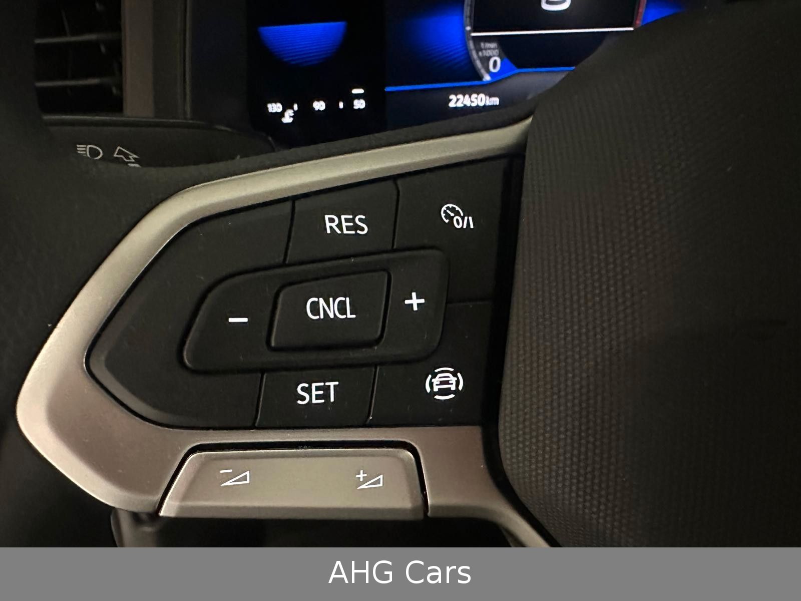 Volkswagen Taigo 1.0 TSI - Samsaru's Car Outlet