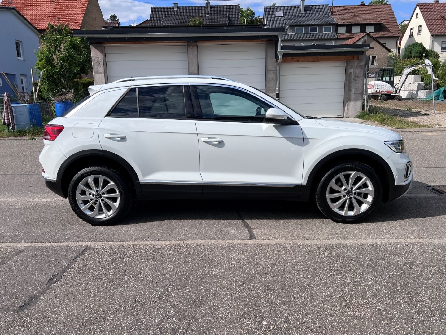 Volkswagen T-Roc 1.0TSI Style - Samsaru's Car Outlet