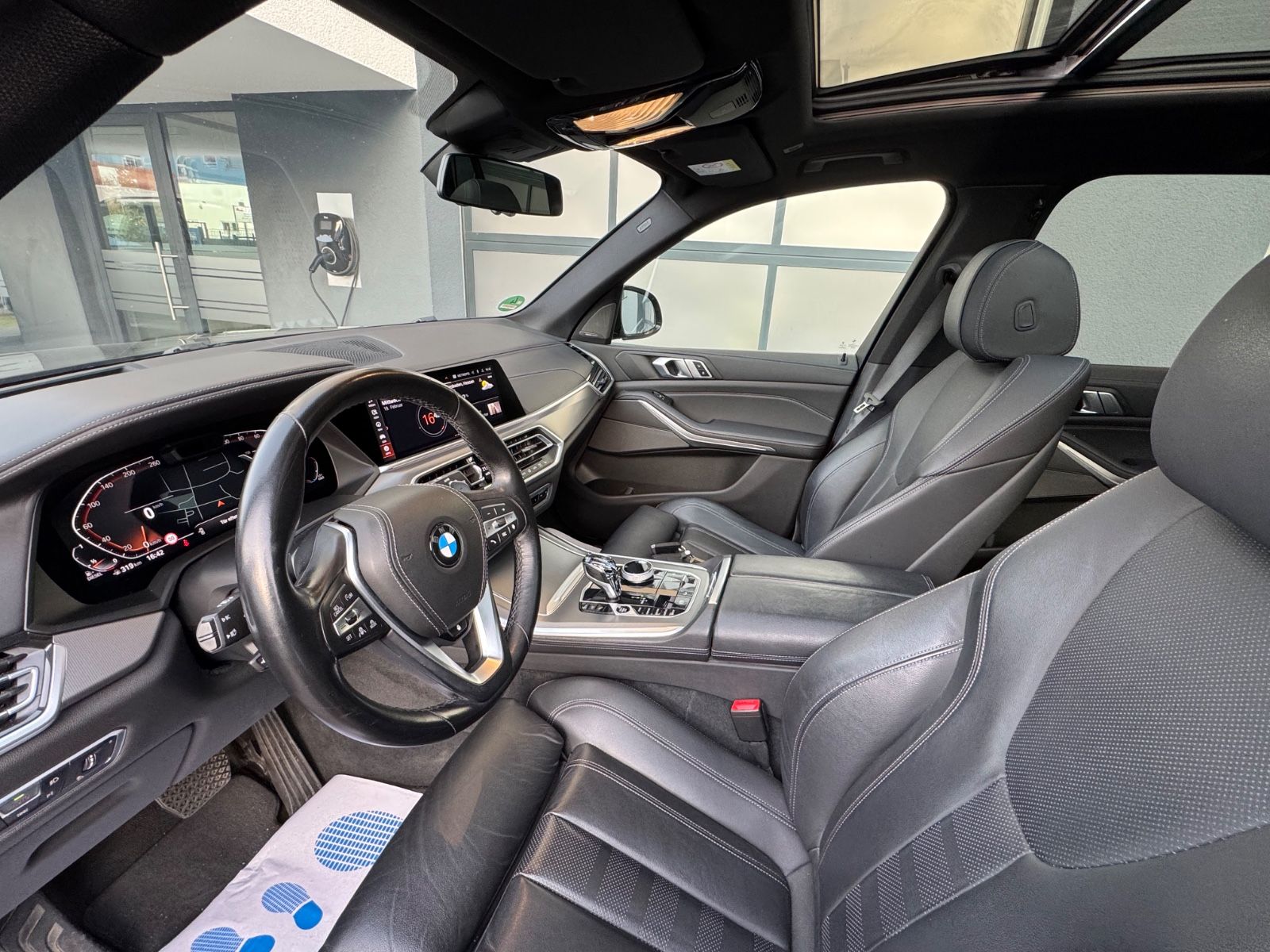 BMW X5 xDrive 40 d Pano/AHK/Standheiz/22"/HeadUp