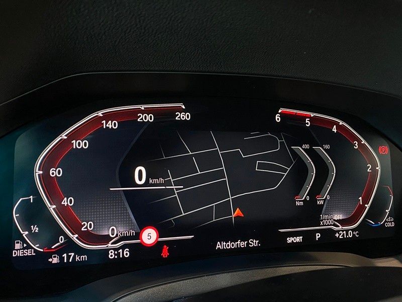 BMW 320d Lim xDr Luxury - Samsaru's Car Outlet