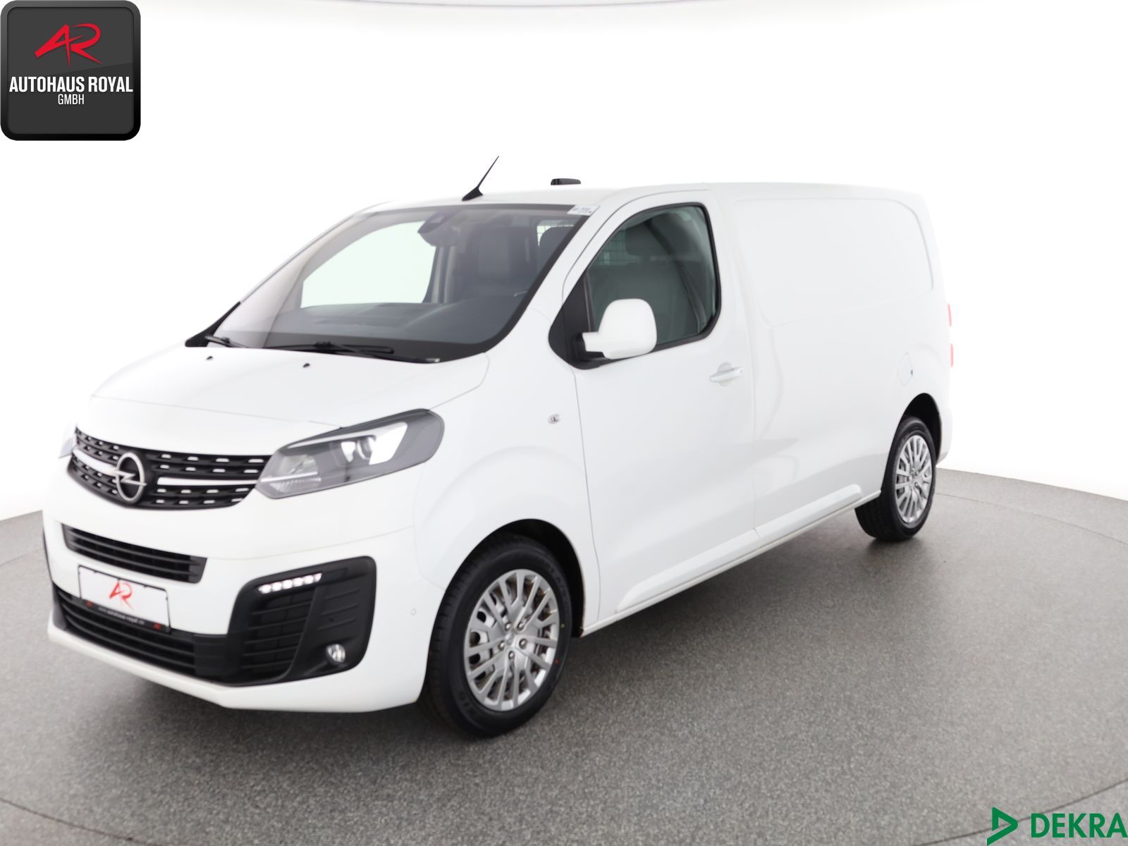 Opel Vivaro 2.0 D CARGO M AUT - Samsaru's Car Outlet