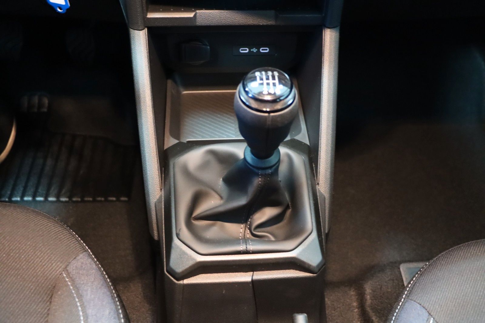 Dacia Duster III TCe 130 Expression 4x4 - Samsaru's Car Outlet