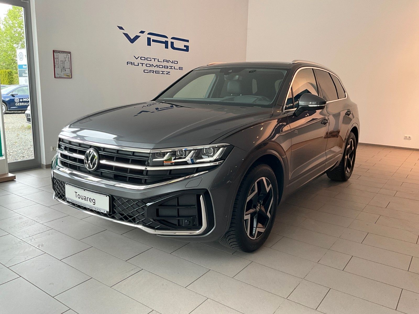 Volkswagen Touareg R-Line , AHZV, Luftfahr, UVP 97.615€br.