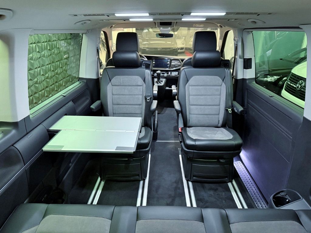 Volkswagen T6.1 Multivan 2.0 TDI DSG 4Motion - Samsaru's Car Outlet