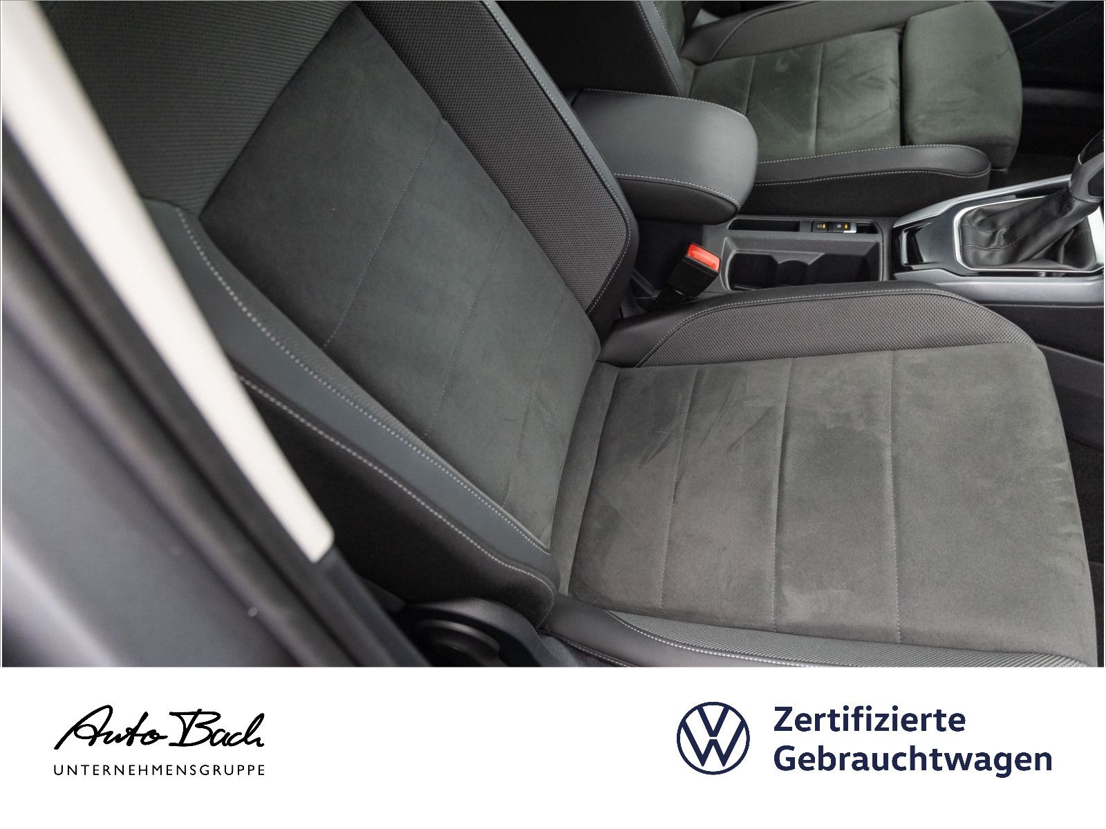 Volkswagen T-Roc 1.5 TSI Style DSG - Samsaru's Car Outlet
