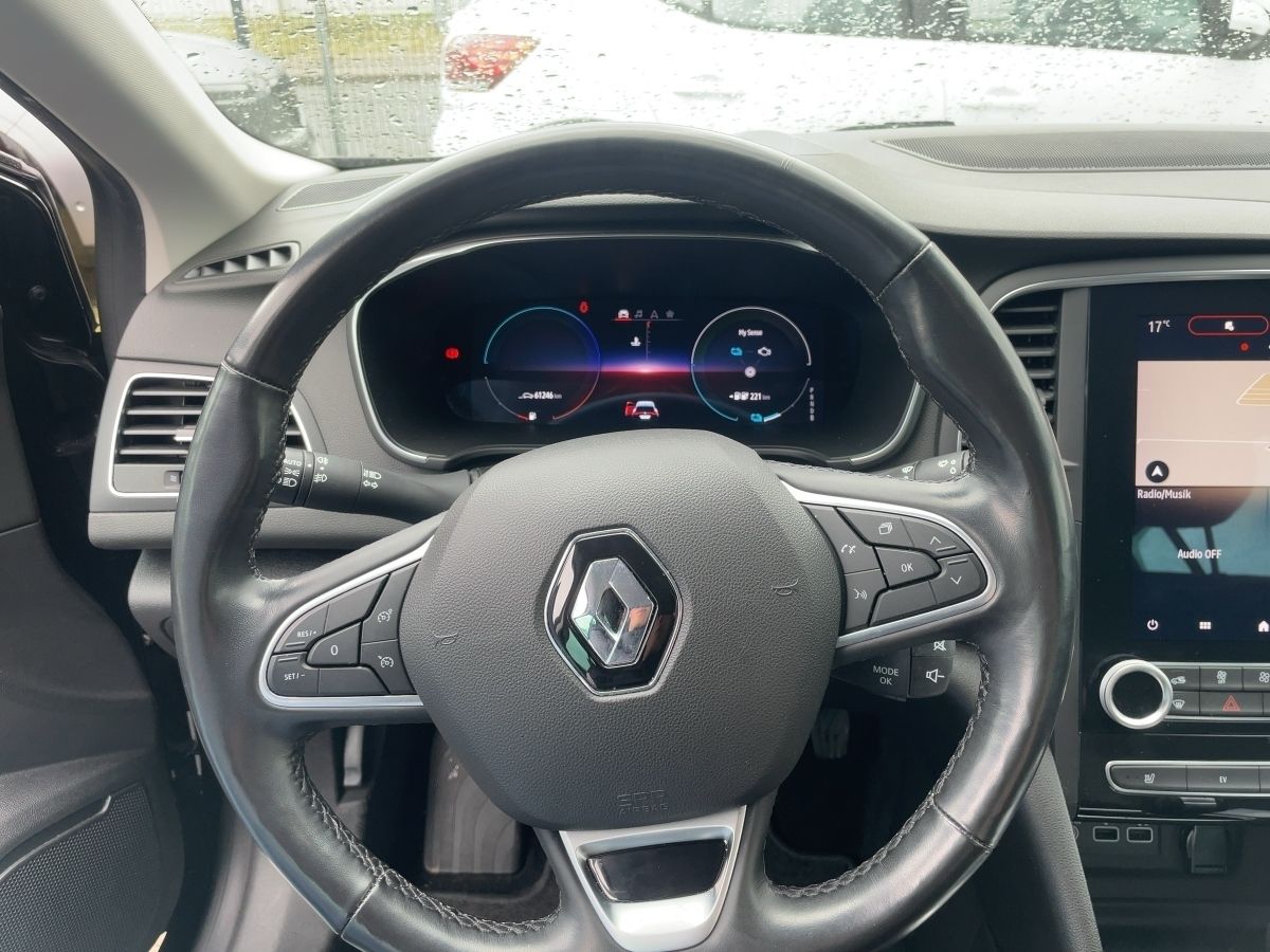 Renault Megane Grandtour INTENS E-TECH - Samsaru's Car Outlet