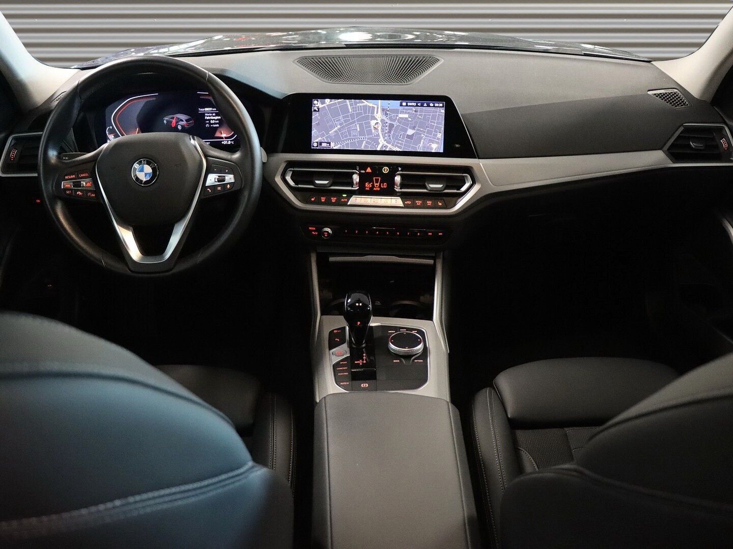BMW 320d A - Samsaru's Car Outlet