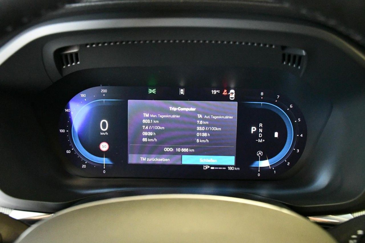 Volvo XC60 Ultra Black AWD ACC*H&K*HuD*360*PANO*MASSAG