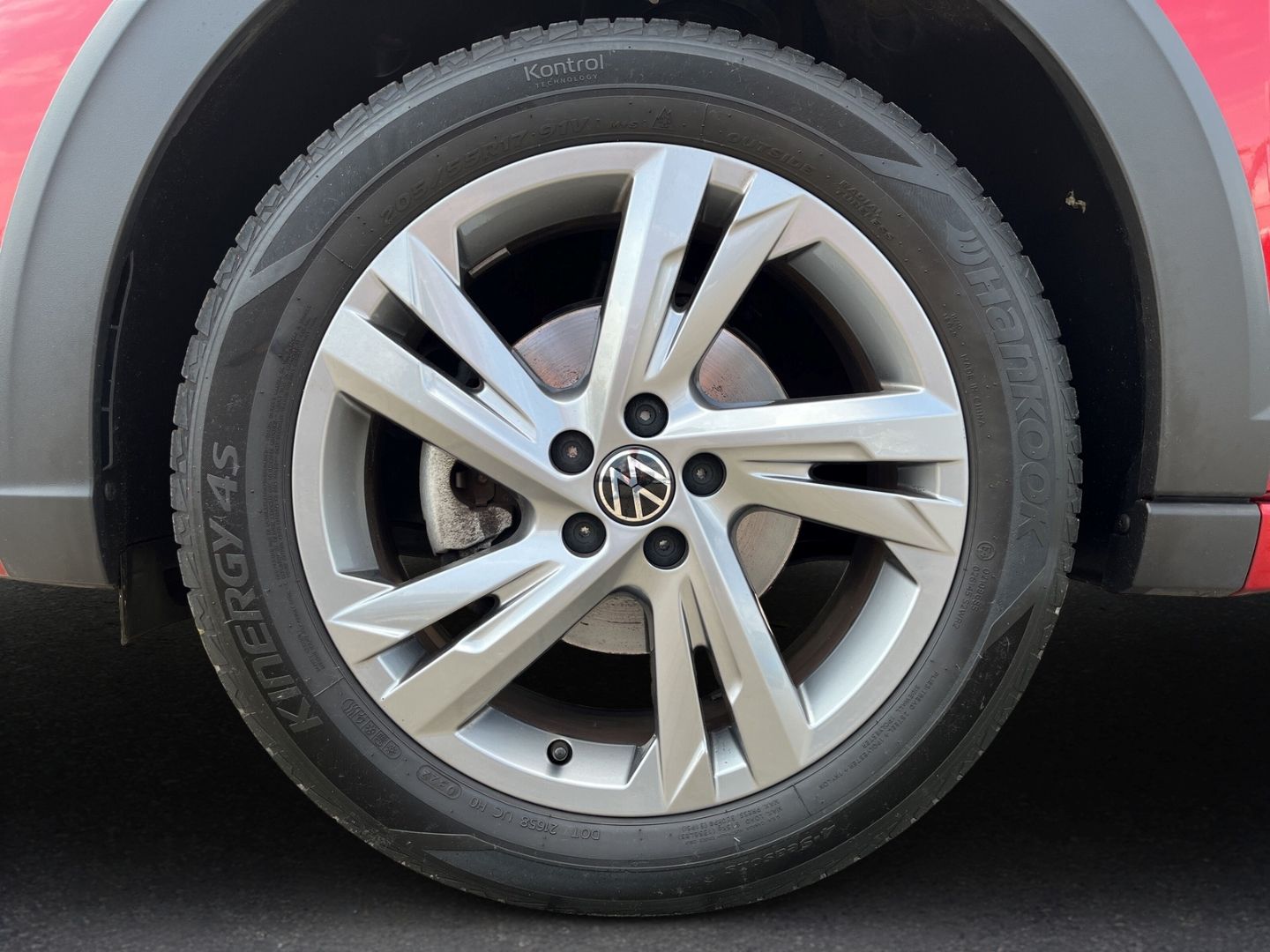 Volkswagen Taigo 1.5 TSI DSG R-Line - Samsaru's Car Outlet