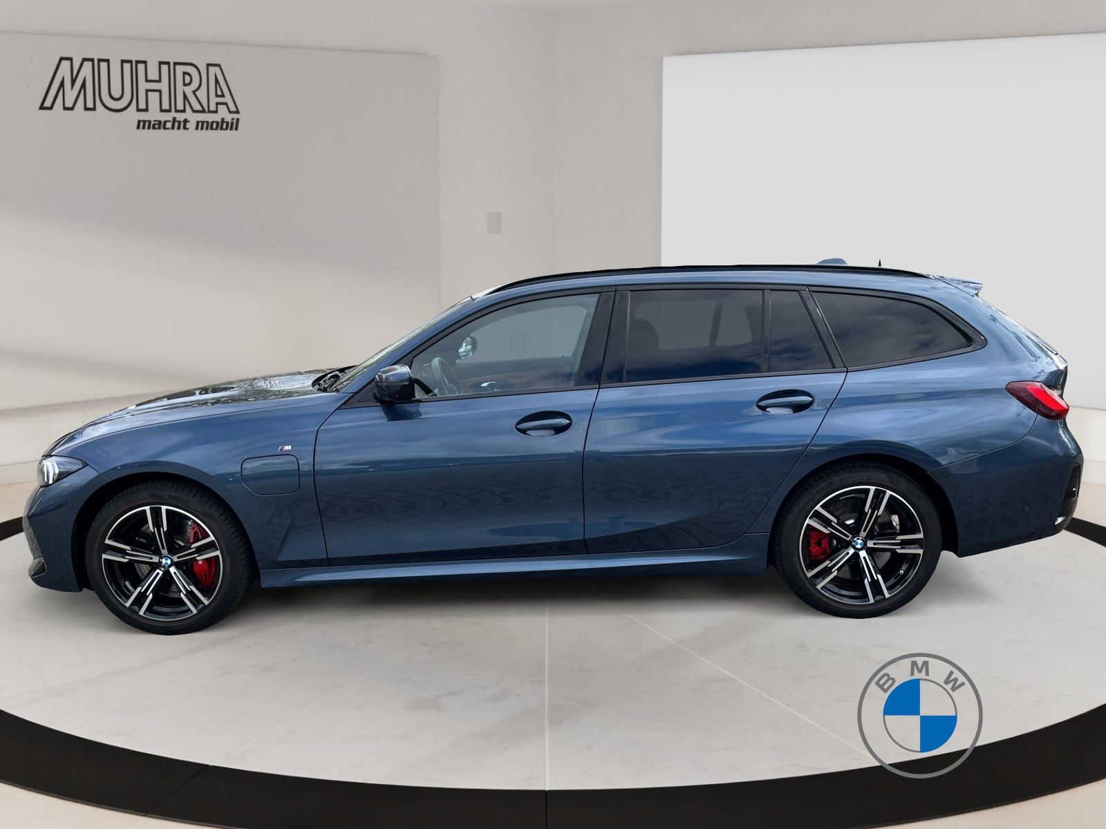 BMW 330e xDrive Touring M Sport Pro AHK Pano ACC H/K