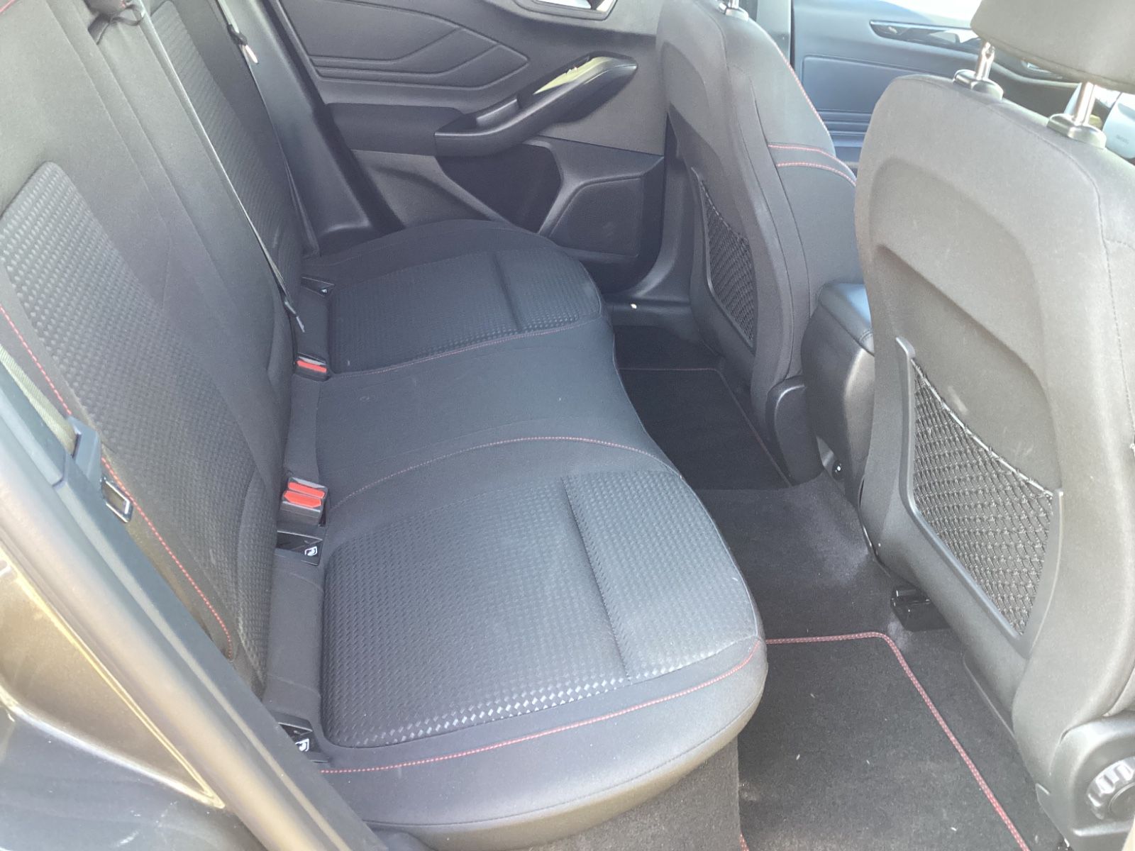 Ford Focus Turnier ST-Line X, AHK, GJR, TWA, RFK, WP