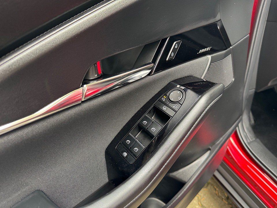 Mazda CX-30 e-SKYACTIV-G 122 AT Exclusive-L. Matrix/36