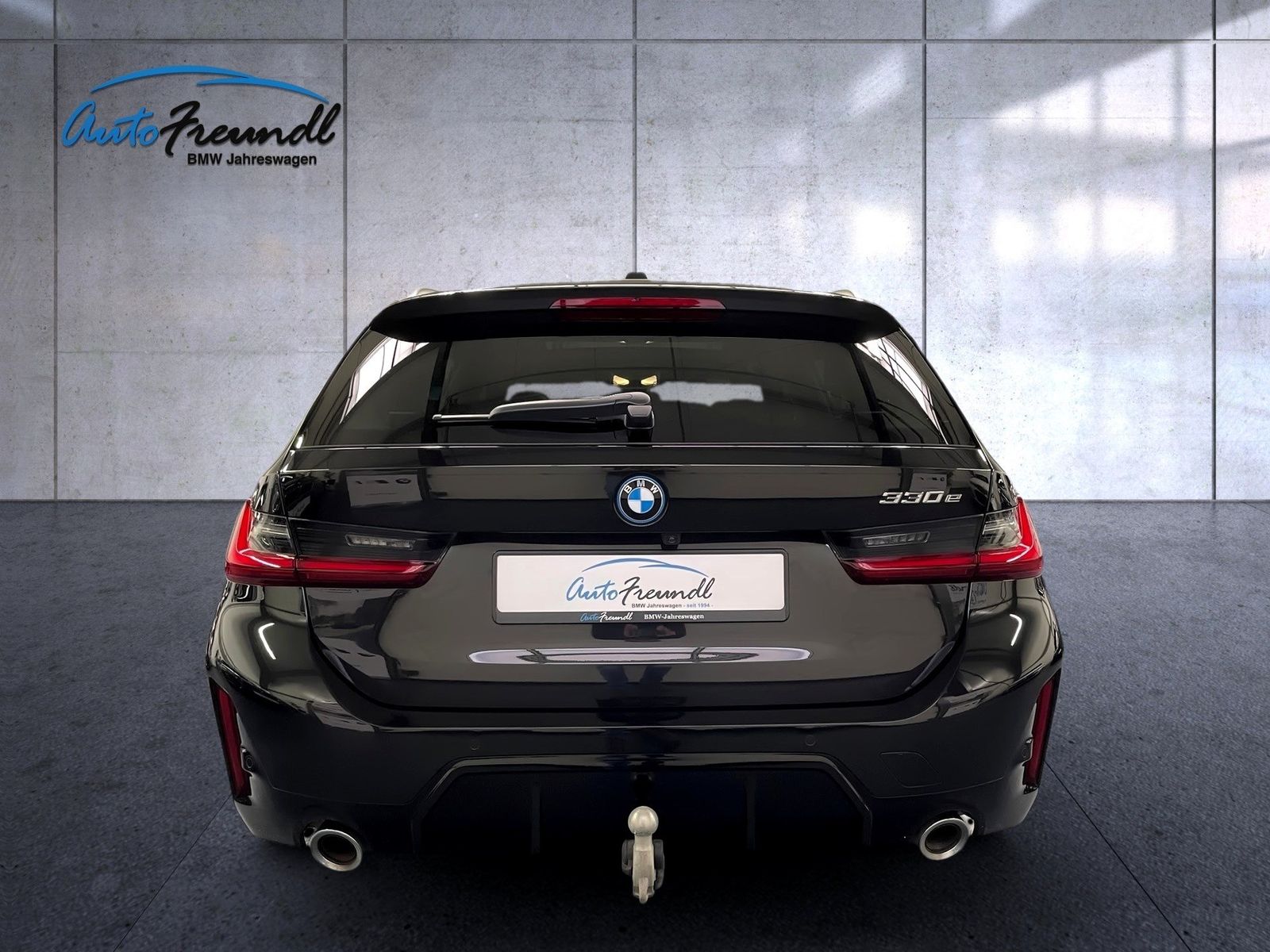 BMW 330e M Sport - Samsaru's Car Outlet