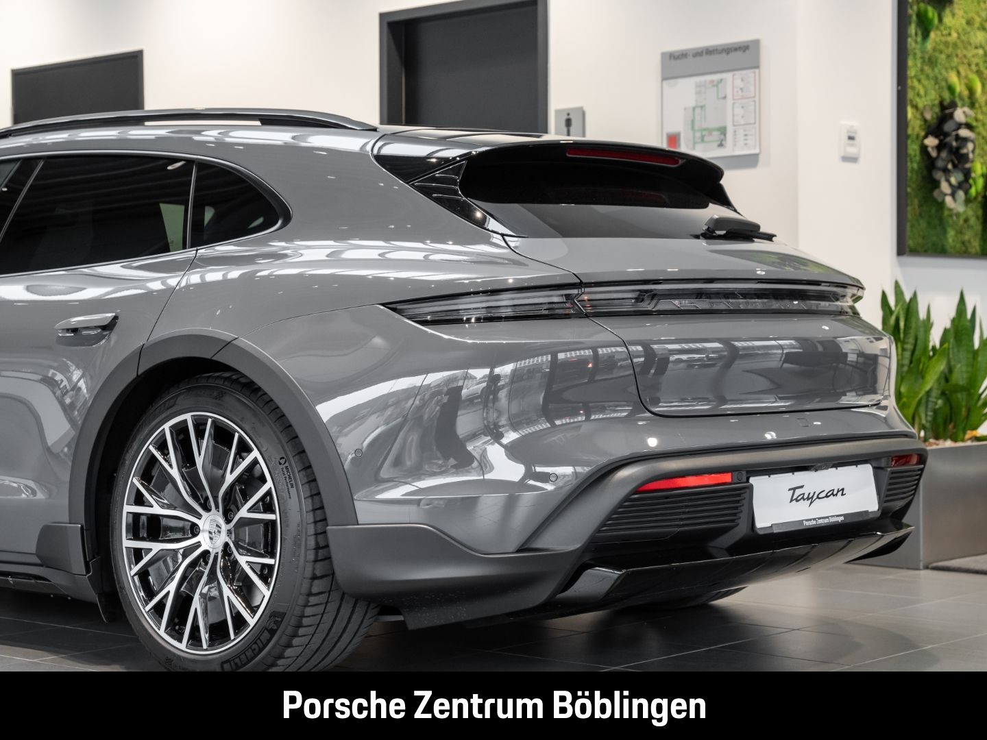 Porsche Taycan 4 Cross Turismo BOSE Panorama LED-Matrix