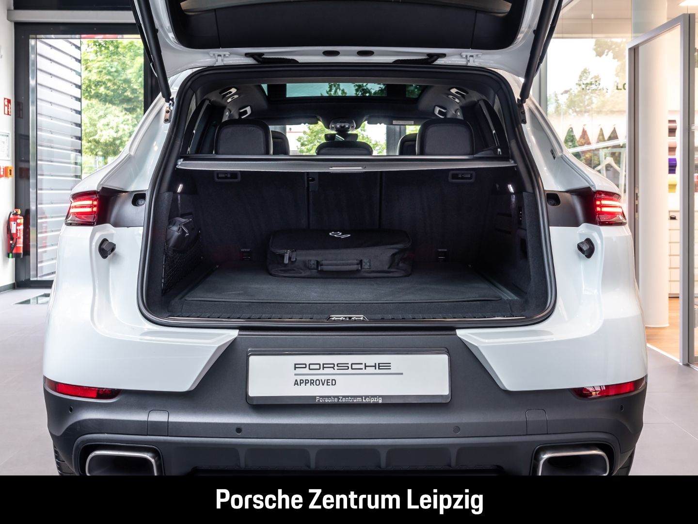 Porsche Cayenne E-Hybrid SportChrono Matrix BOSE 360Grad