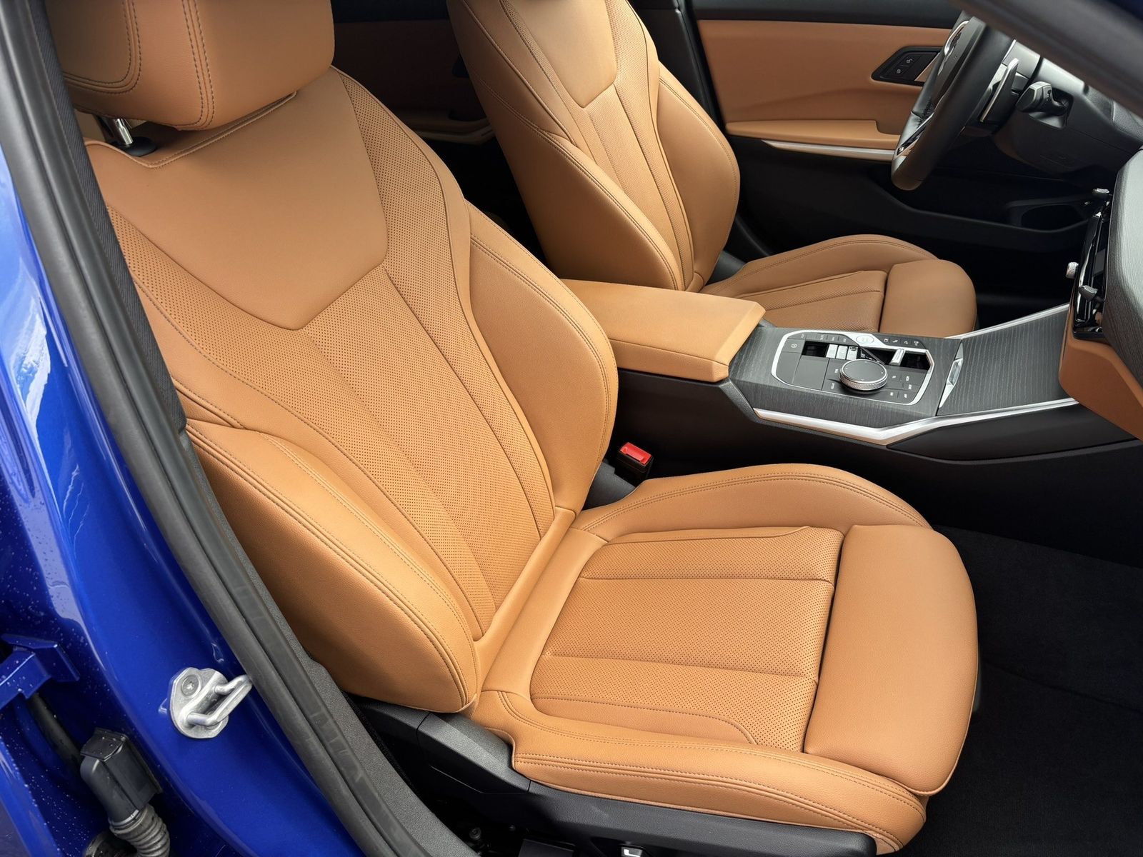 BMW 330e xDrive TOURING M SPORT AHK PANO AKUSTIK  E-