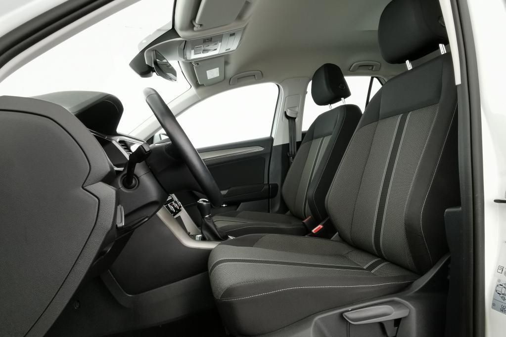 Volkswagen T-Roc Comfortline 1.5 TSI - Samsaru's Car Outlet