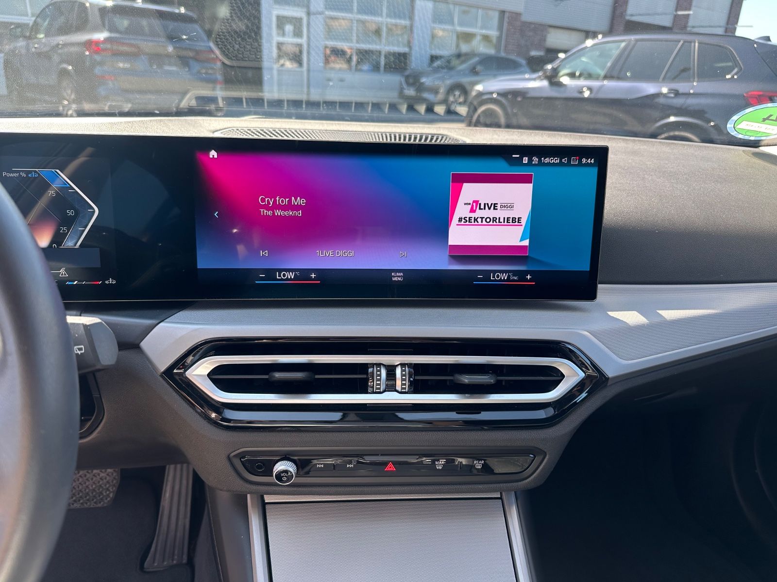 BMW 320 d Touring - Samsaru's Car Outlet