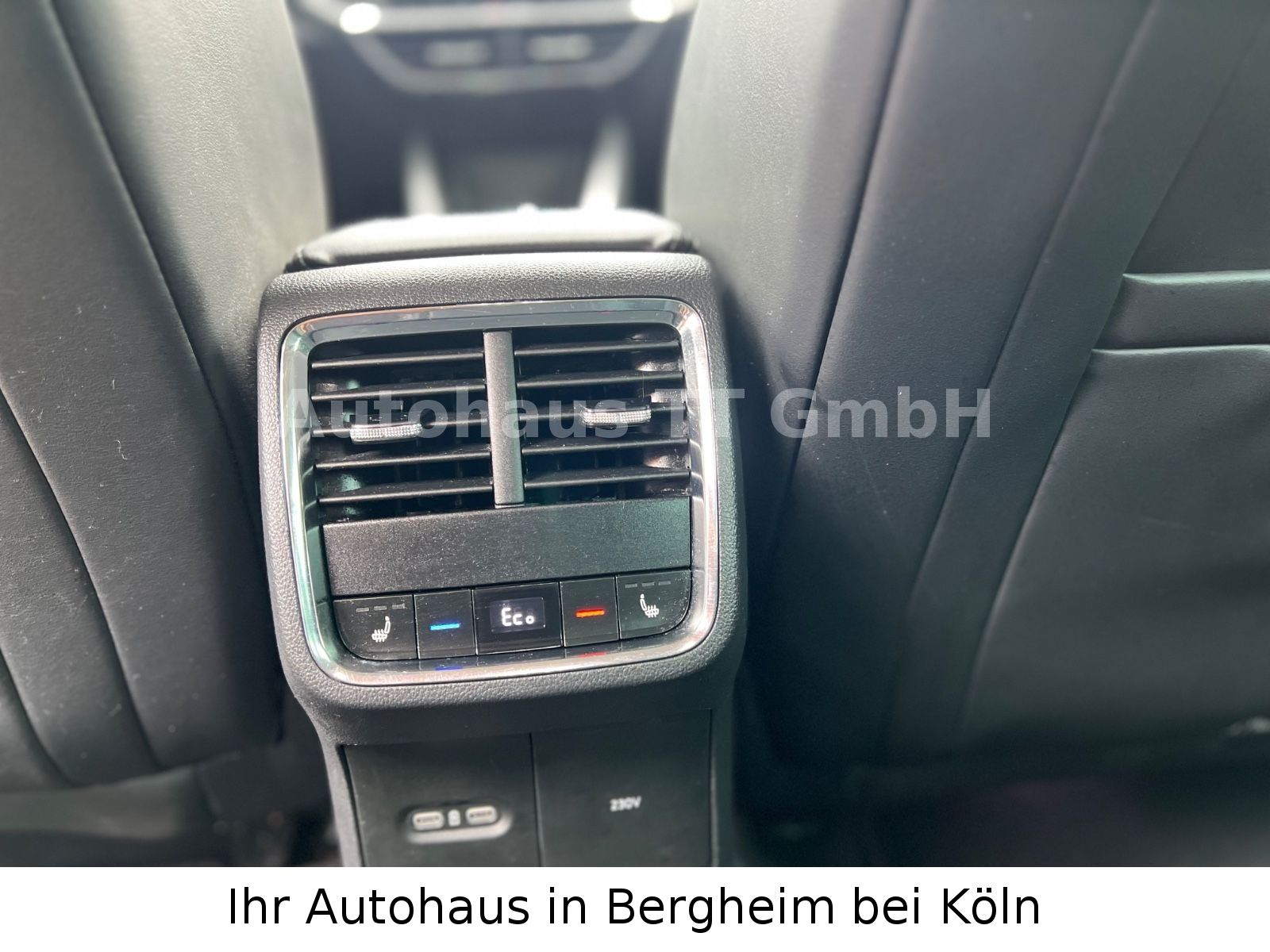 Skoda Octavia Combi First Edition iV - Samsaru's Car Outlet