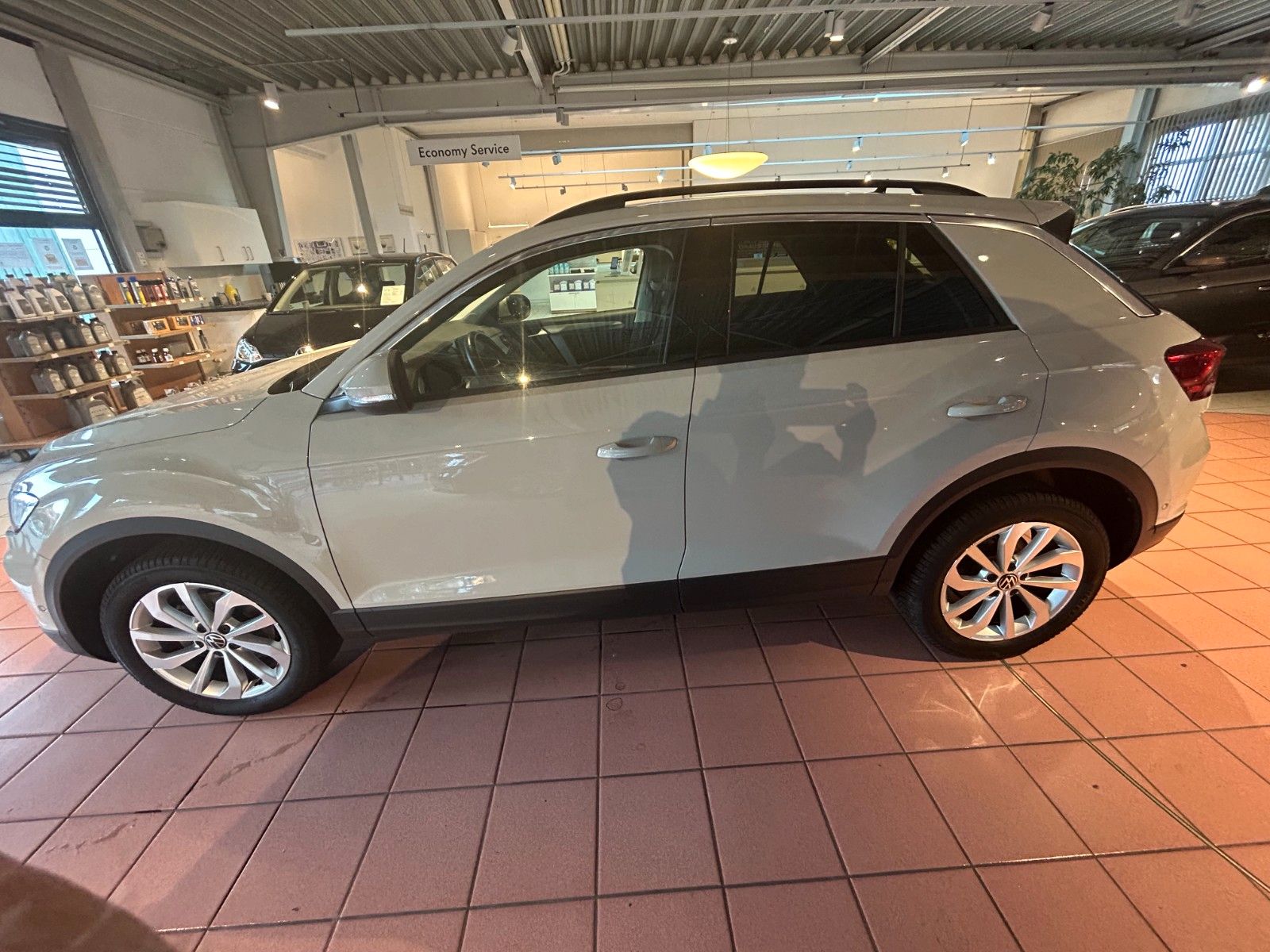Volkswagen T-ROC Life - Samsaru's Car Outlet