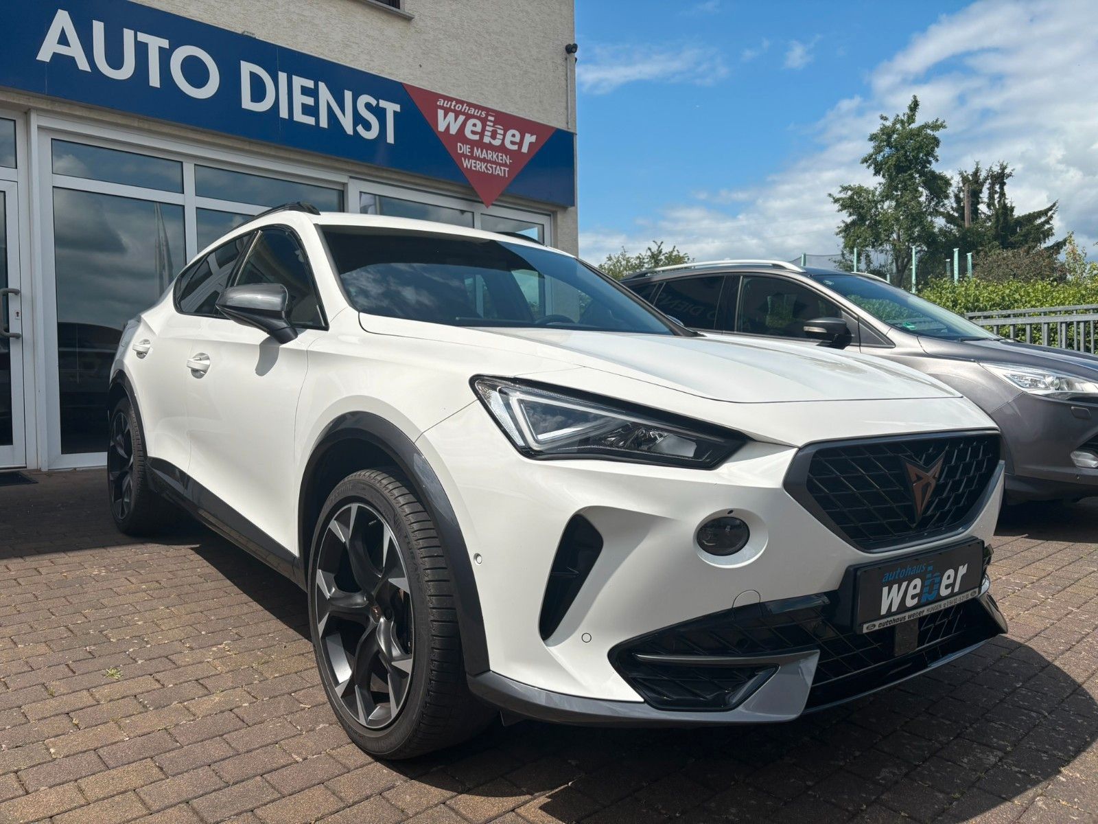 Cupra Formentor VZ e-Hybrid - Samsaru's Car Outlet